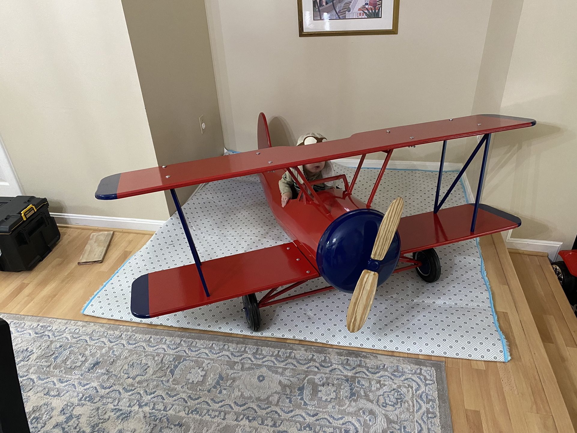 Airplane 6' by 6'