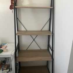 Ladder shelf