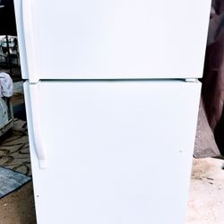 KENMORE REFRIGERATOR
