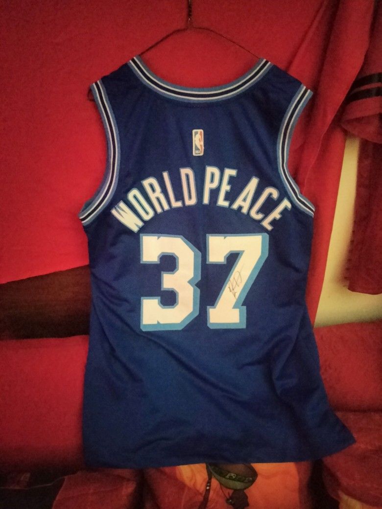 Autographed Metta World Peace Jersey mens XL