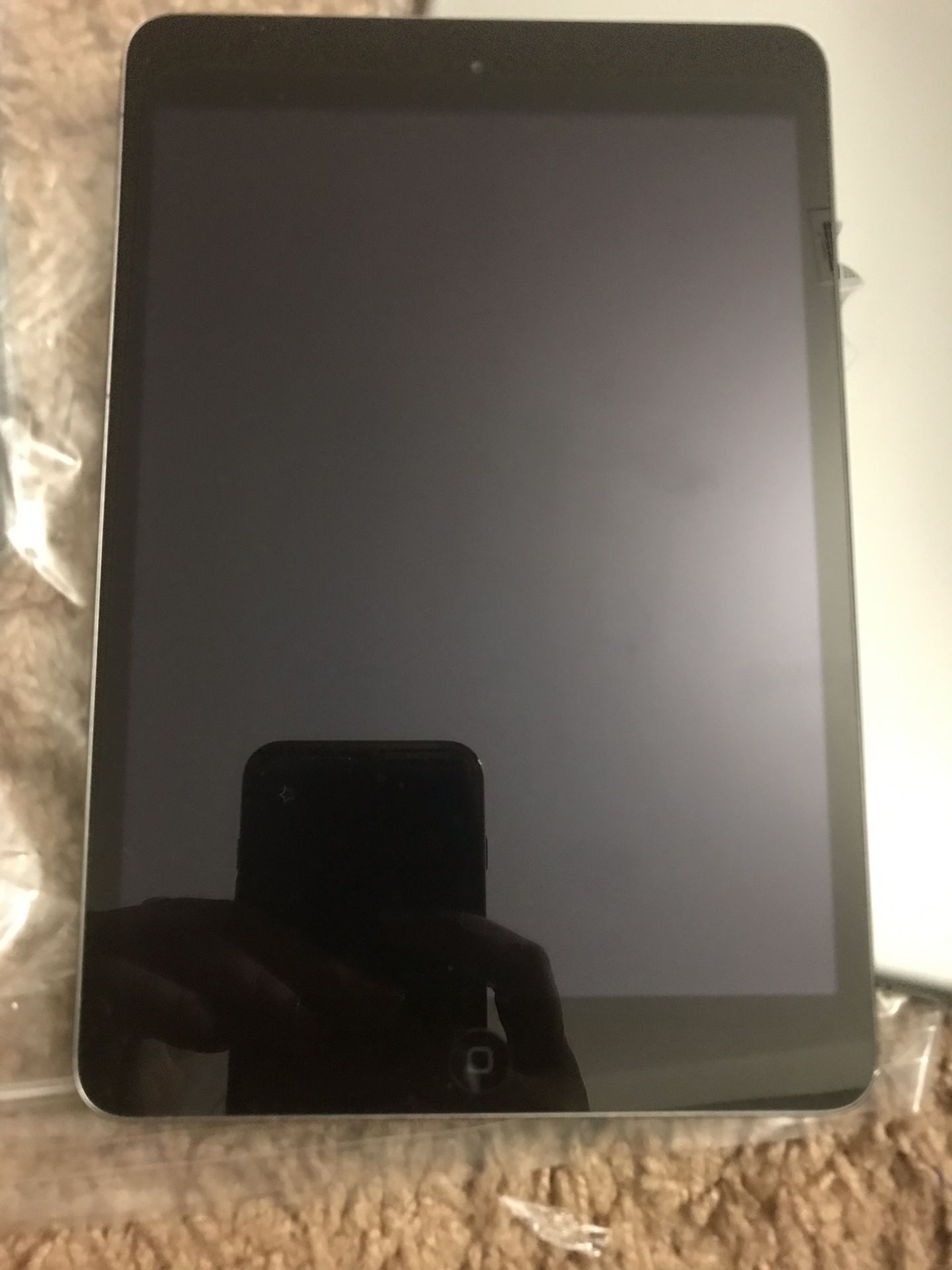 iPad mini2 brand new