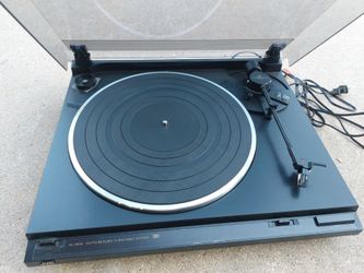 Vintage Jvc stereo vinyl turntable record player