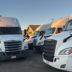3 FRTH 2018 , 1 FRTH 2015, 1 2014 Cascadia sleeper