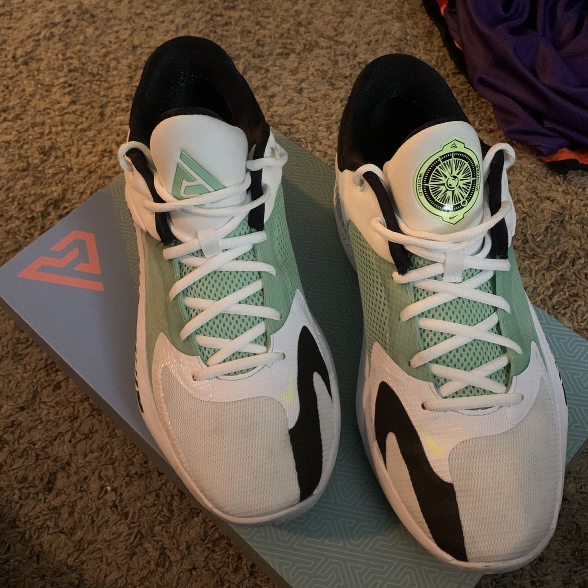 Giannis Zoom Freak 4s Basketball Shoes