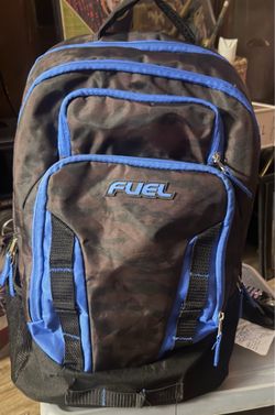 Preowned fuel all purpose, escape backpack. In great condition located off lake mead and Simmons area asking $10