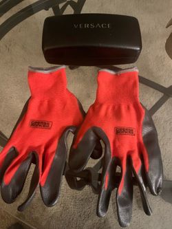 RED GLOVES