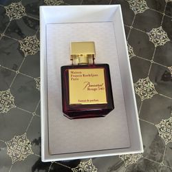 Baccarat Rouge 540 (Extrait De Parfum) Cologne