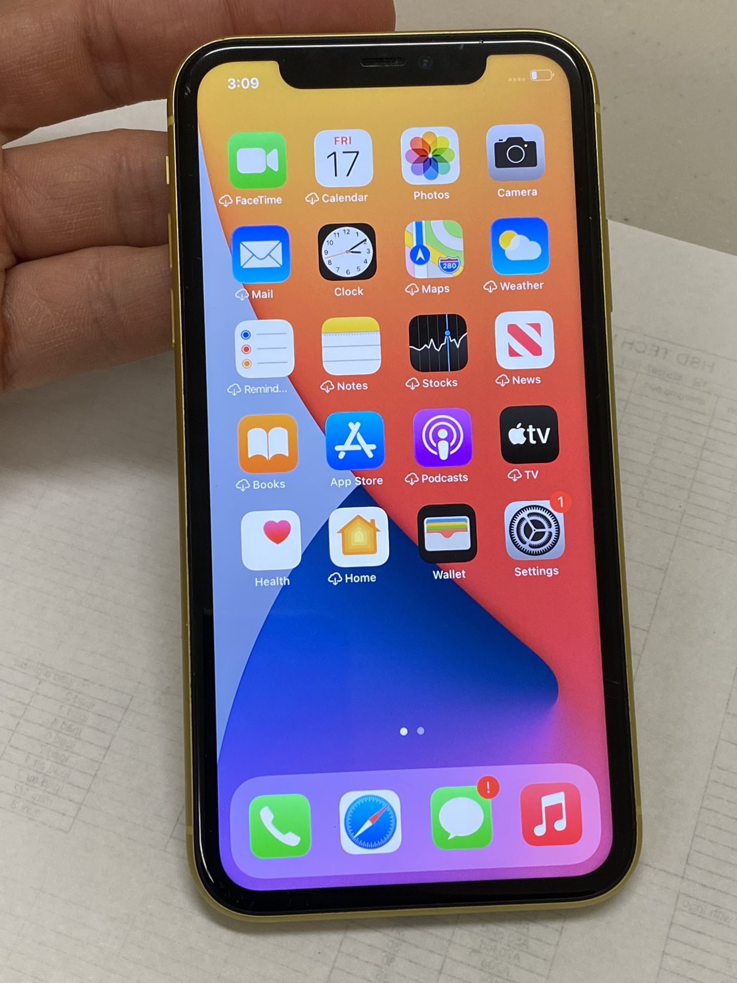 iPhone 11 Unlocked For All Carriers 64 GB - Main Image