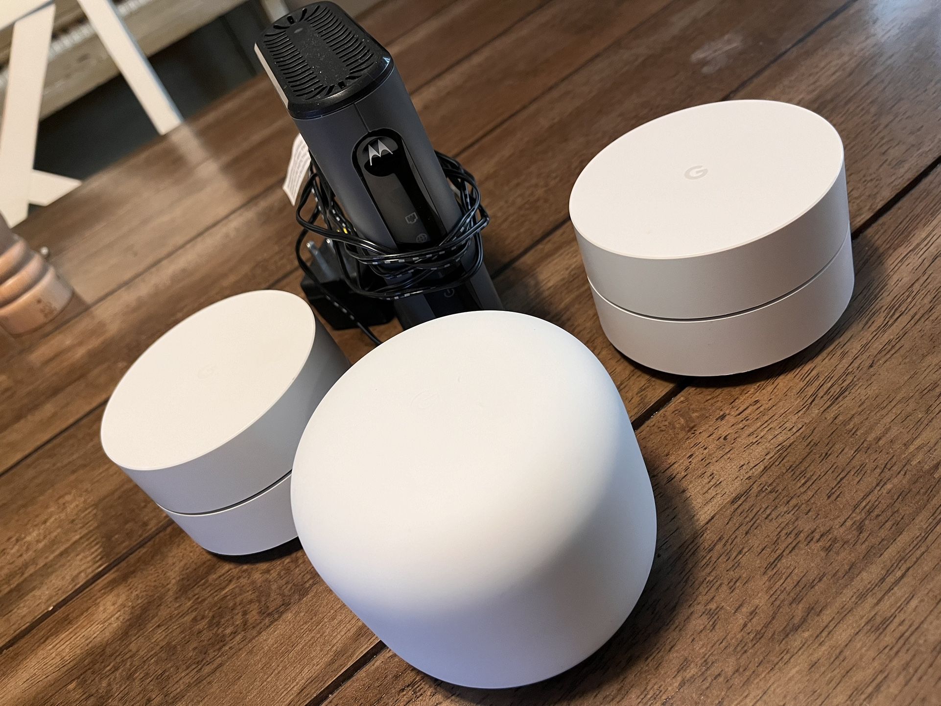 Google WiFi Router & Mesh W/motorola Modem 