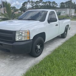Chevy Silverado 1500 V6 Year 2011 2009 Miles In Great Condition Ready To Text Drive It 