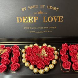 Mother’s Day “Mom” Rose Box Gift