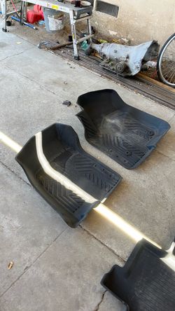 21 Chevy 2500 Black Rubber All-Weather Car Floor Mats
