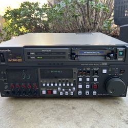 Panasonic DVCPRO50 AJ-D960P Professional Digital Video Casette Recorder In Box