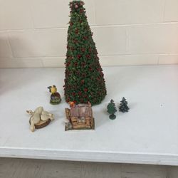 Xmas Tree And Porcelain Knickknacks 