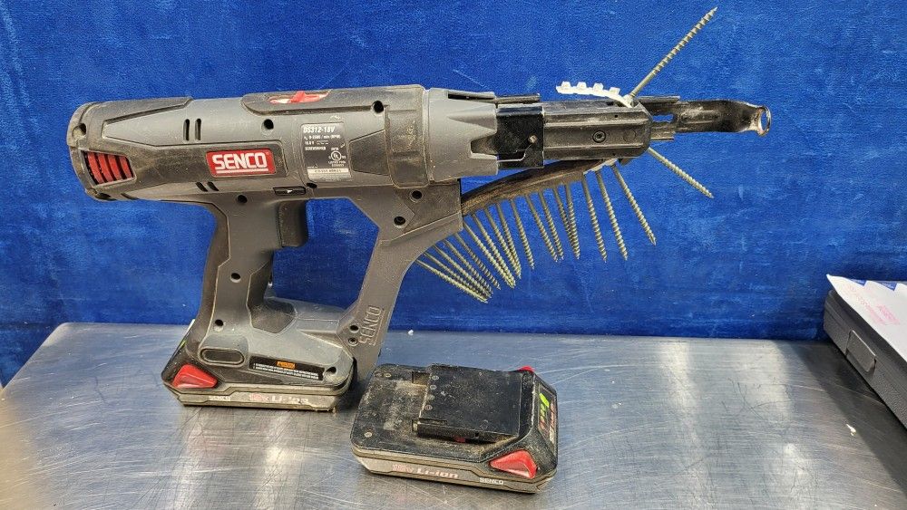 Senco DS312-18V Screw gun W/ 2 Batteries (No Charger)
