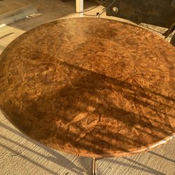 Round Table With 4 Chairs