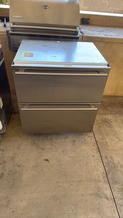 SUBZERO Draw refrigerator