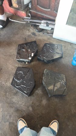 Razor side panels