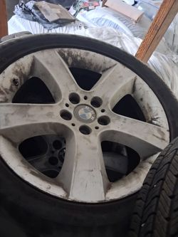 BMW wheels with brand new tires.  $425