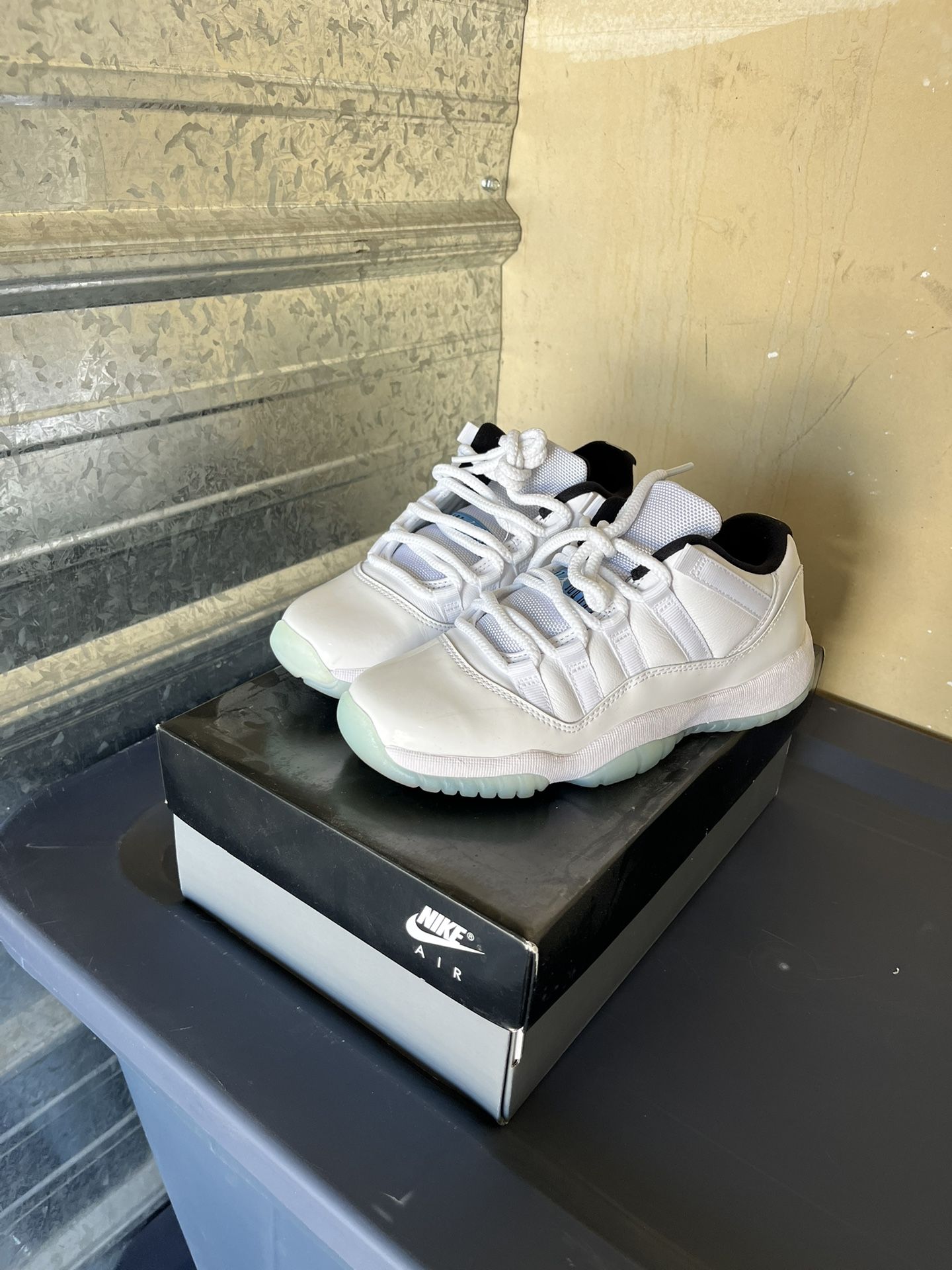 Jordan 11 Low (Gs)