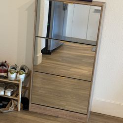 18 pair Shoe Storage Cabinet 