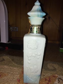 Vintage Beams Choice liquor bottle.