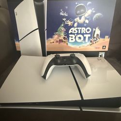 PS5 Slim Digital 