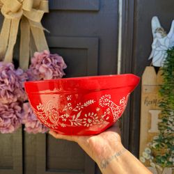 The Pioneer Woman Folkgeese Red Batter Bowl