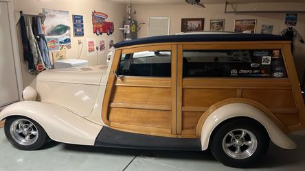 1933 ford woodie