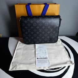 Black Unisex Messenger Bag 