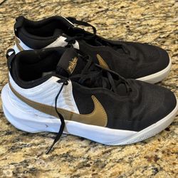 Boys Basketball Shoes 