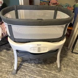 Smart Bassinet, Good Condition