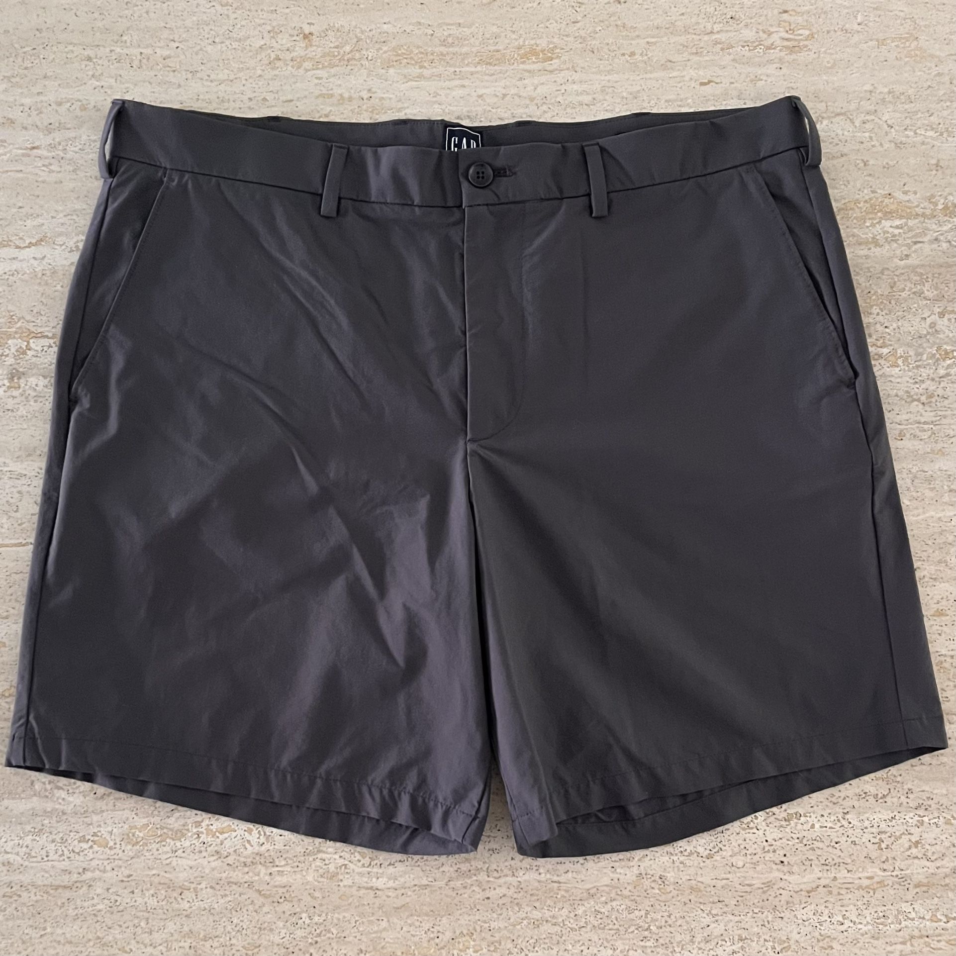 MENS GAP TECH SHORTS