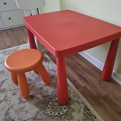 Kids Table and Chairs Set