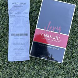 Very Good Girl, Cologne For One Woman