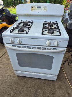 GE Gas Stove, Everything Is Working