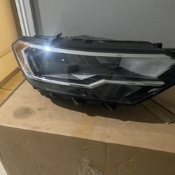 2019-2023 Volkswagen Jetta Right Headlight 