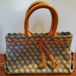 Dooney & Bourke D&B Purse