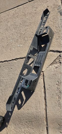 Toyota tundra rear bumper plastic Oem
