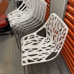 Set of 6 Modern White Plastic Chairs – Unique Tree Design