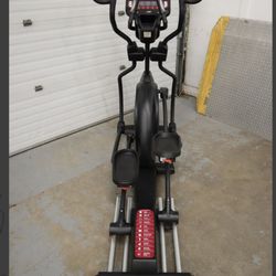 GREAT LOW PRICE! SOLE E35 ELLIPTICAL (2016 Version). Great Condition