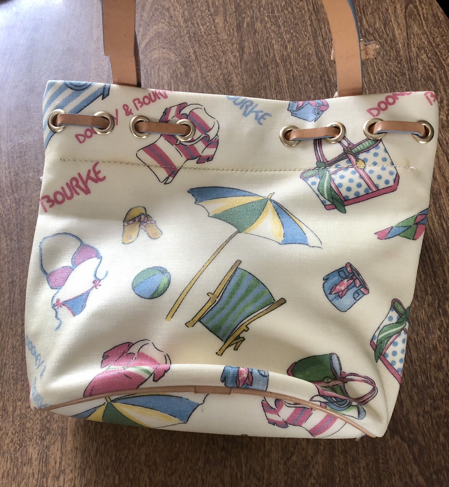 Dooney & Bourke Hand Bag