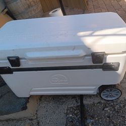 Igloo Glide Cooler