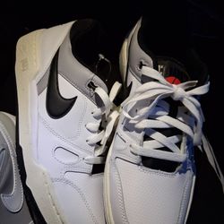 NIKE Air Force Lows Mens 9.5