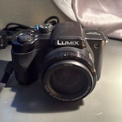 LUMIX/Panasonic DMC-FZ5