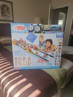 THOMAS & FRIENDS MOTORIZED