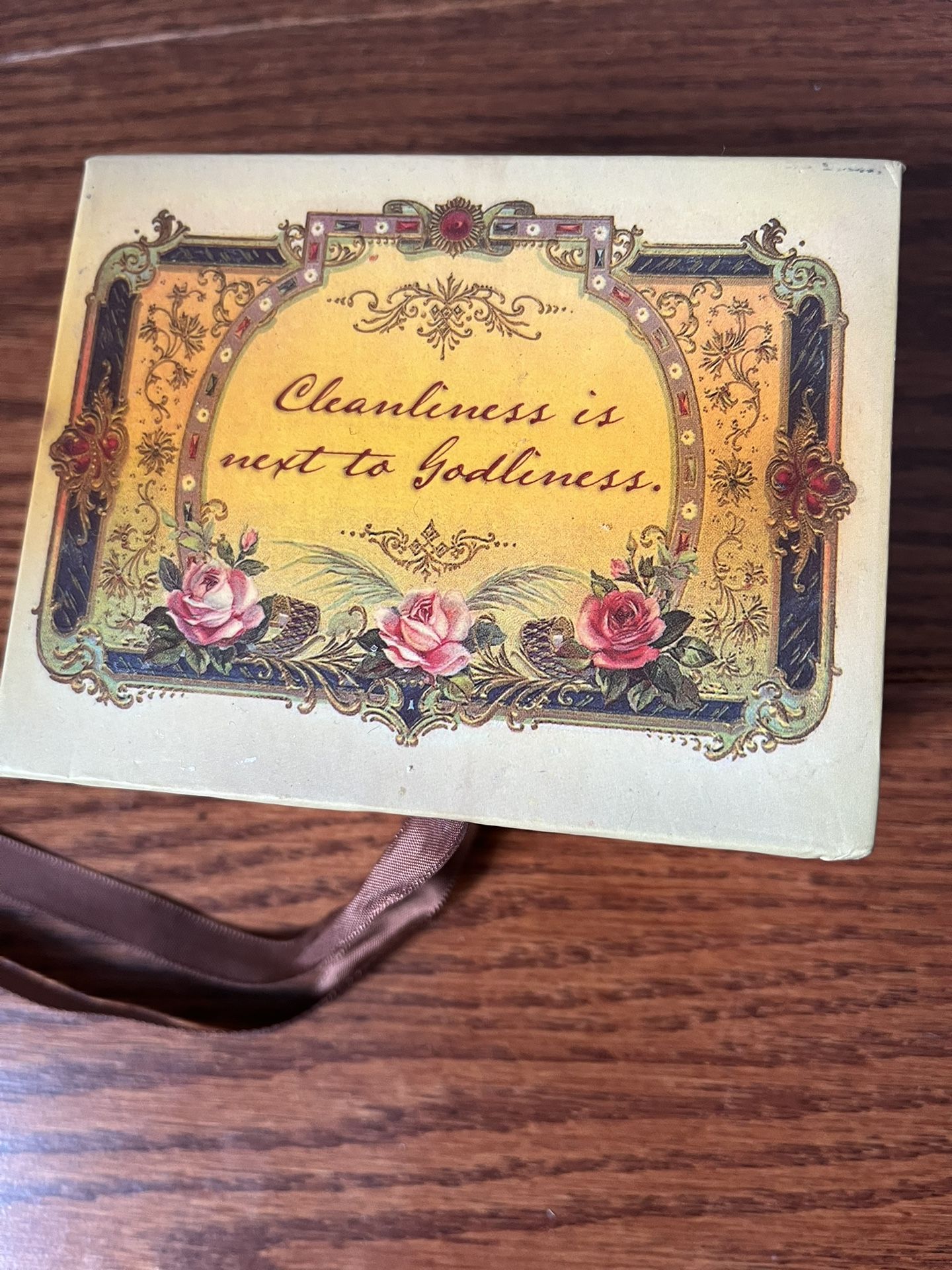 Victorian Trading Company Empty Box 4“ X 3.25“ X 2.25“