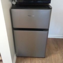 Small Fridge - Small Refrigerator 