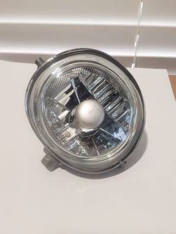 New TYC 19-6090-00-1 Front Left Fog Light Assembly Mazda Partslink MA(contact info removed)N