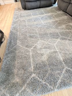 Large 8x10 Plush Gray & White Geometric Shag Area Rug –Great Condition